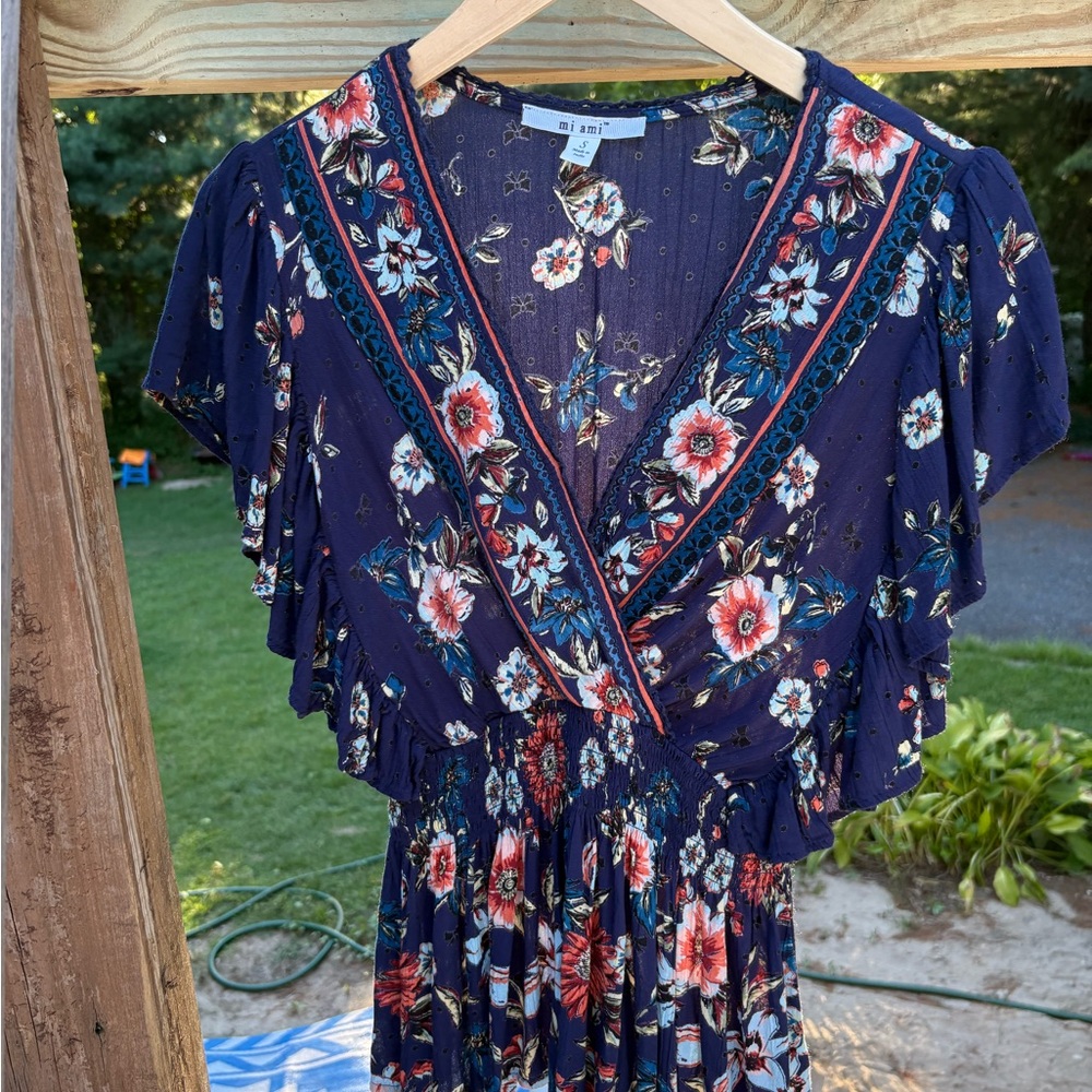 Francesca's Collections Floral Navy Blouse